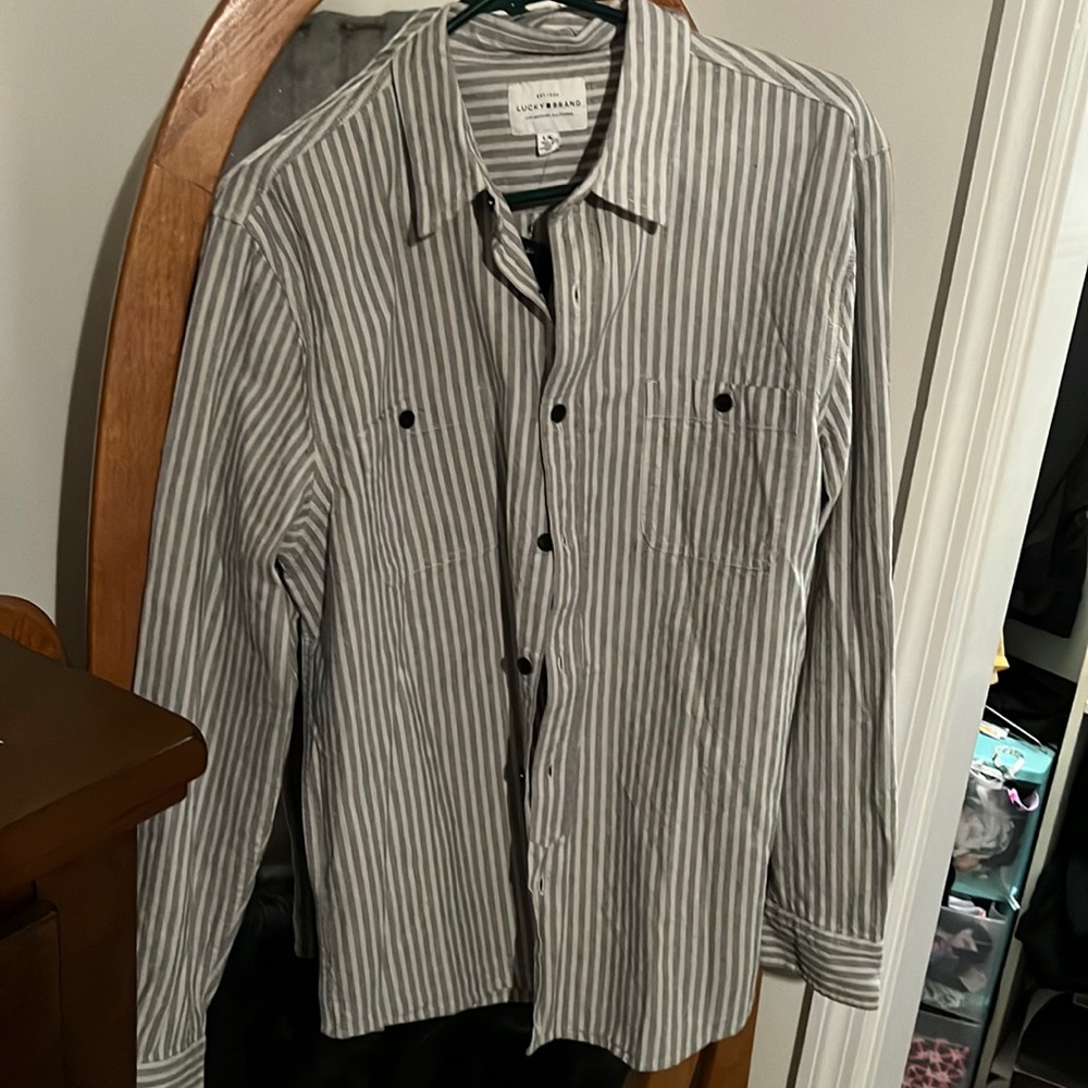 Lucky brand button down NWT